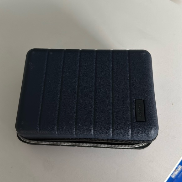 Navy Blue AWAY Collaboration with United Airlines Travel Bag with Accessories - Picture 5 of 6